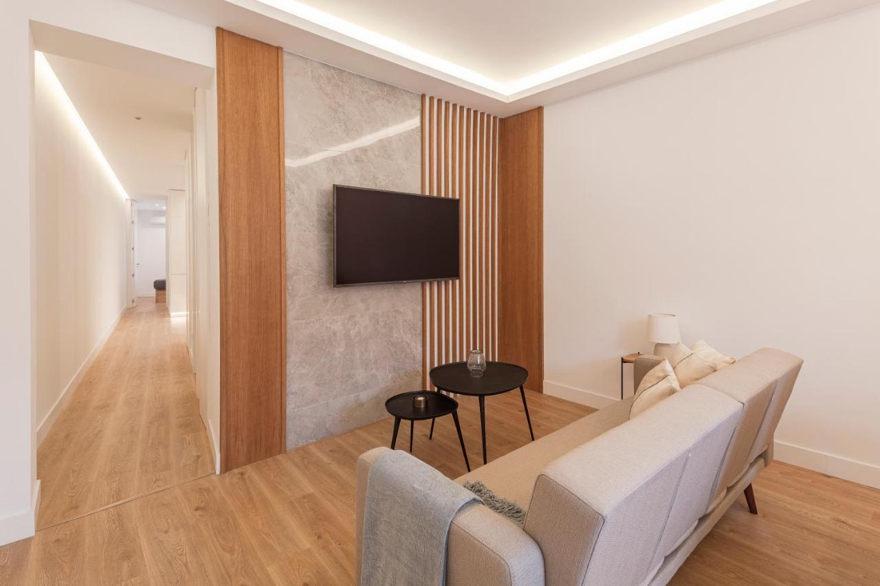 Plaza Espana III Calle Leganitos 2Br 2Bh مدريد المظهر الخارجي الصورة